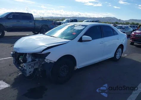 2014 Toyota Camry L/Se/Le/Xle z USA, uszkodzony, nr VIN 4T4BF1FK1ER354794
